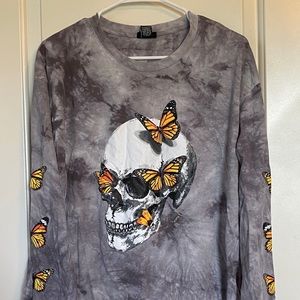 new long sleeve Rue 21 Skull & butterfly shirt 1X